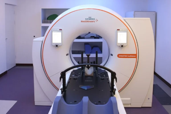 چرا مرکز سلامت فردا، بهترین انتخاب برای رادیوتراپی در تهران است؟